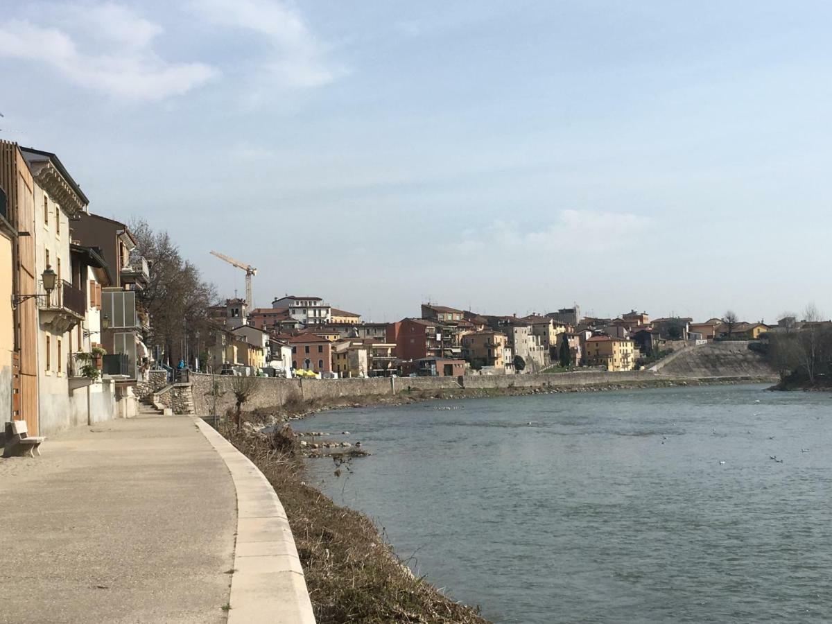 La Casetta Pescantina Luaran gambar